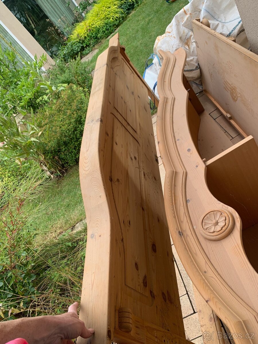 Dřevěná ložnice z masivu - 5