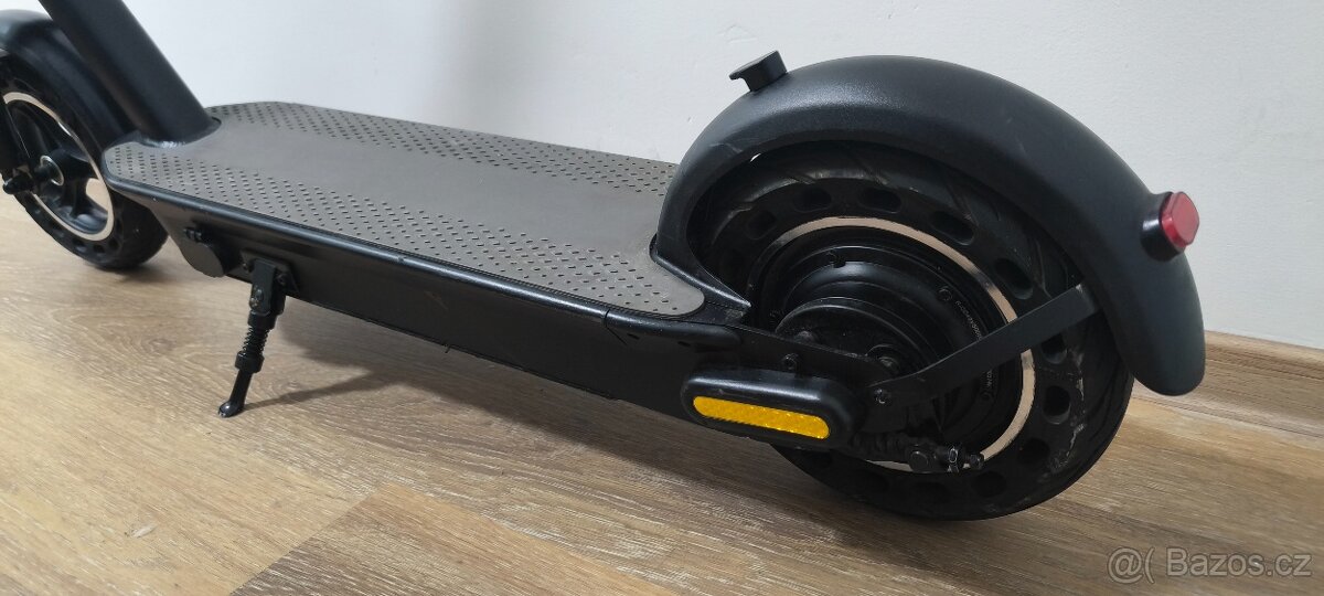 Elektrokoloběžka X10 - 700W - velká bateríe - 5