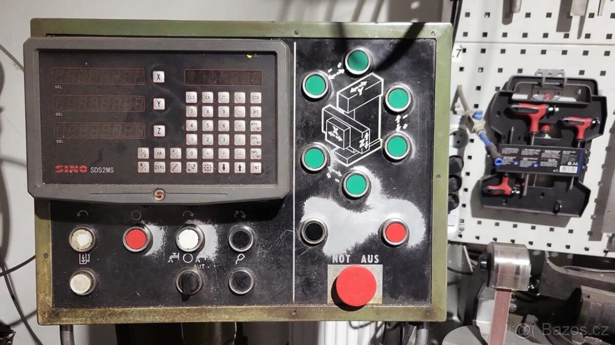 Nástrojářská frézka TOS FNGJ 20 - 5