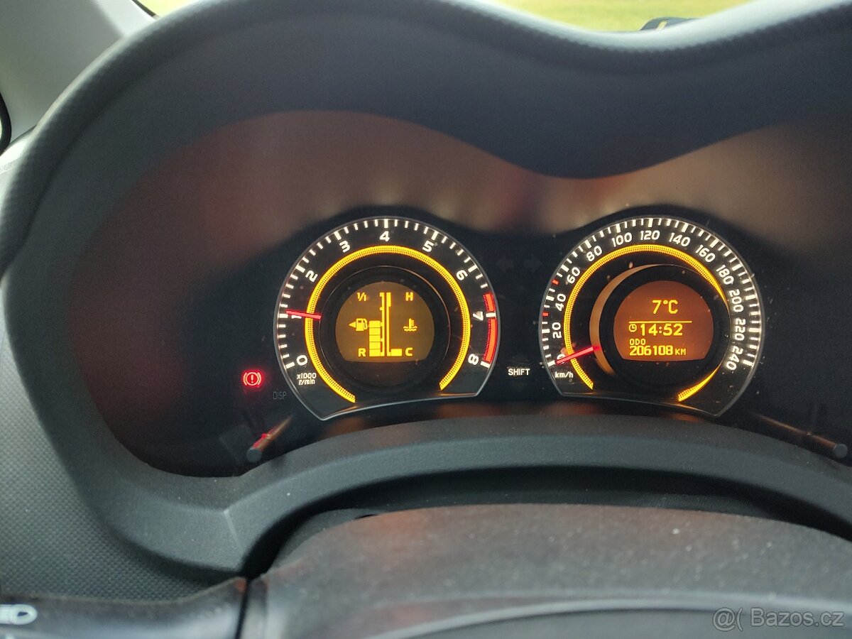 Toyota Auris 1.6 - 5