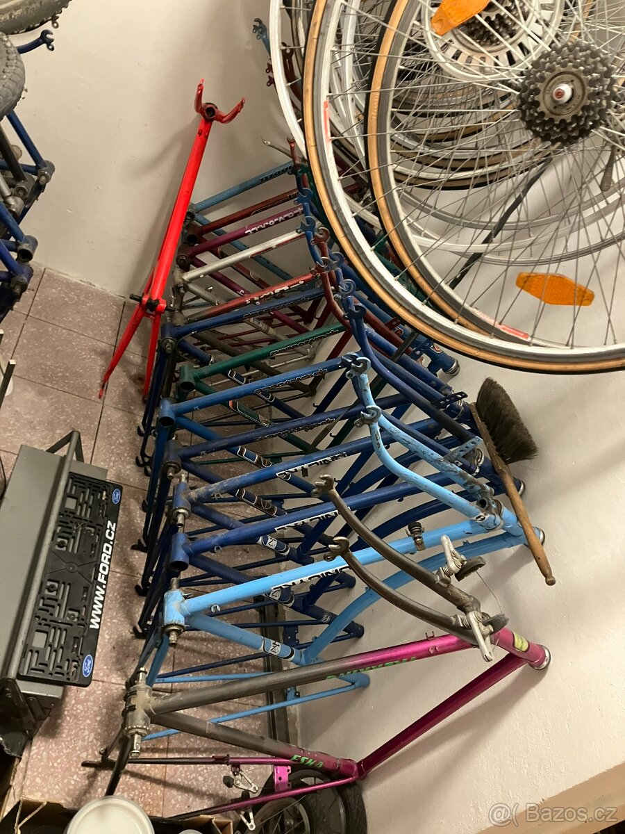 Prodám rámy starých kol - 5
