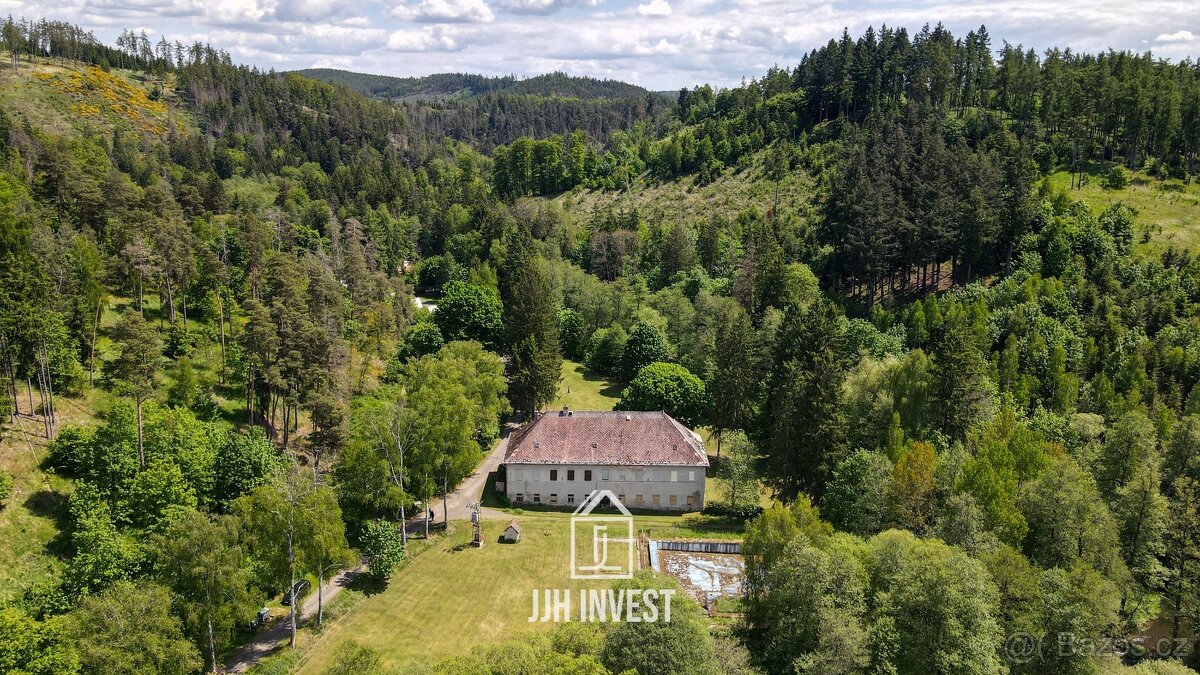 Prodej historické vily / bývalého hotelu s potenciálem – Mar - 5