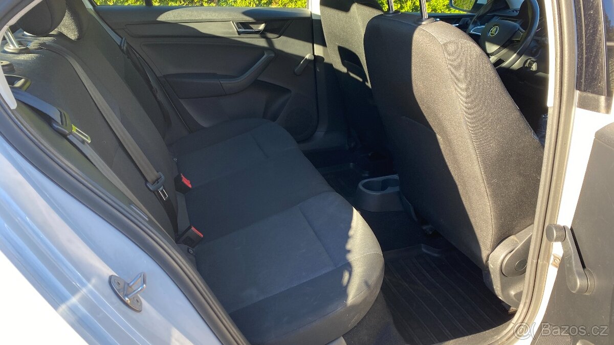 Prodáme Škoda Rapid 1.0 TSI - 5