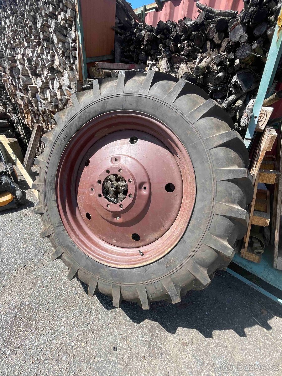 Originální ráfky na traktor Belarus, traktorbagr Belorus EO - 5