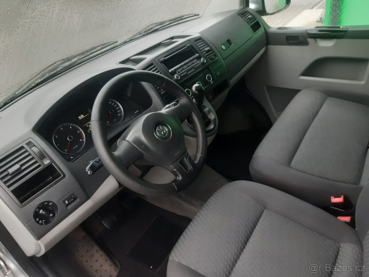 VW Transporter T5 facelift,2,0 103kw, r.v.2010, 3místo, long - 5
