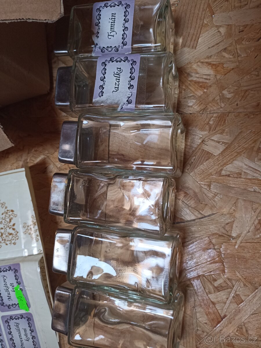 Kořenky dózy skleničky 16ks - 5