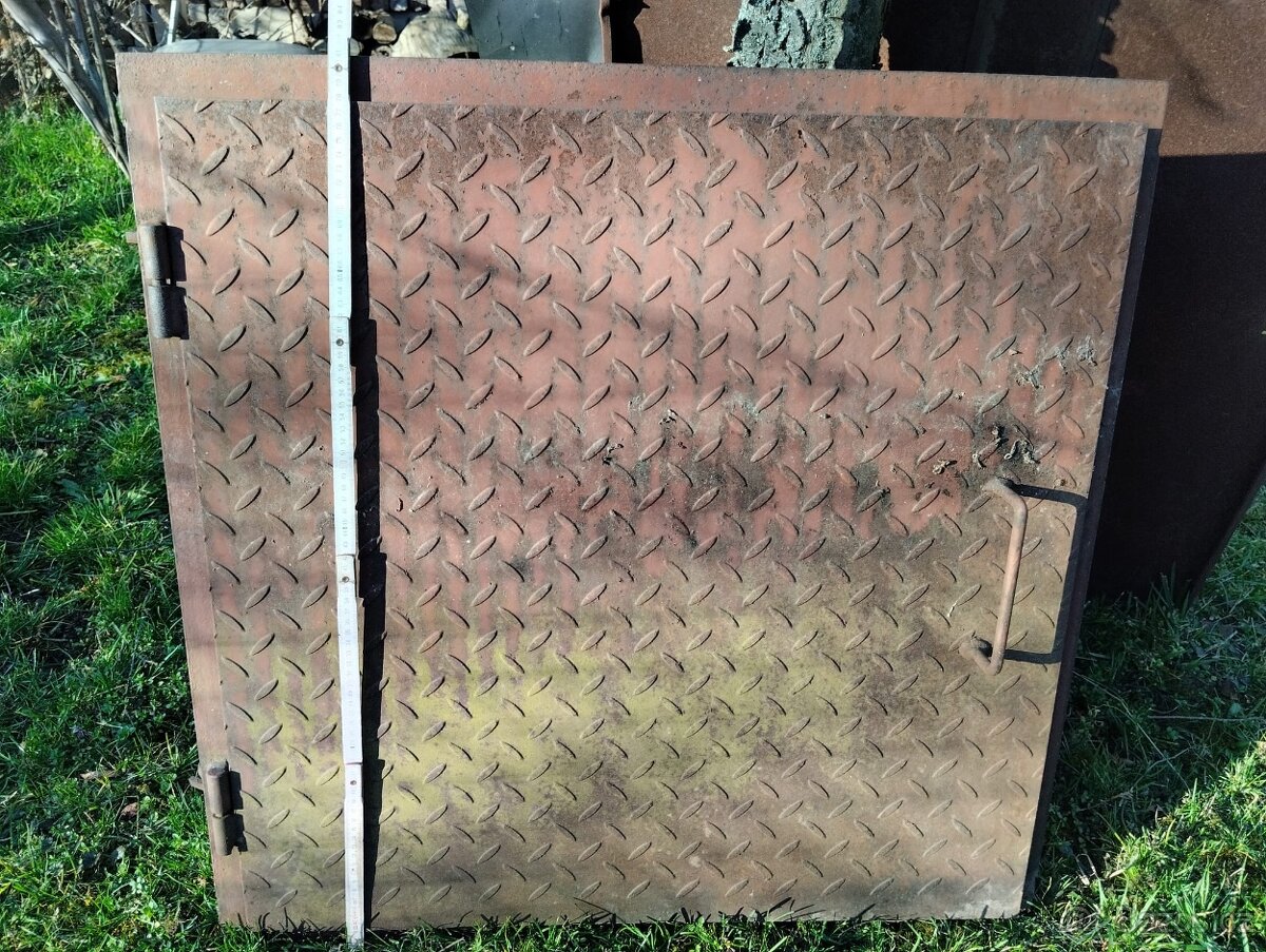 Zelezny poklop 80 x 80cm - 5
