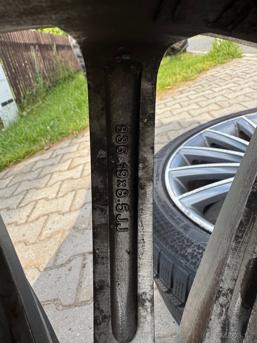 Kola 19", šíře 8,5 , 5x112, et 45, středová díra 66,6mm - 5