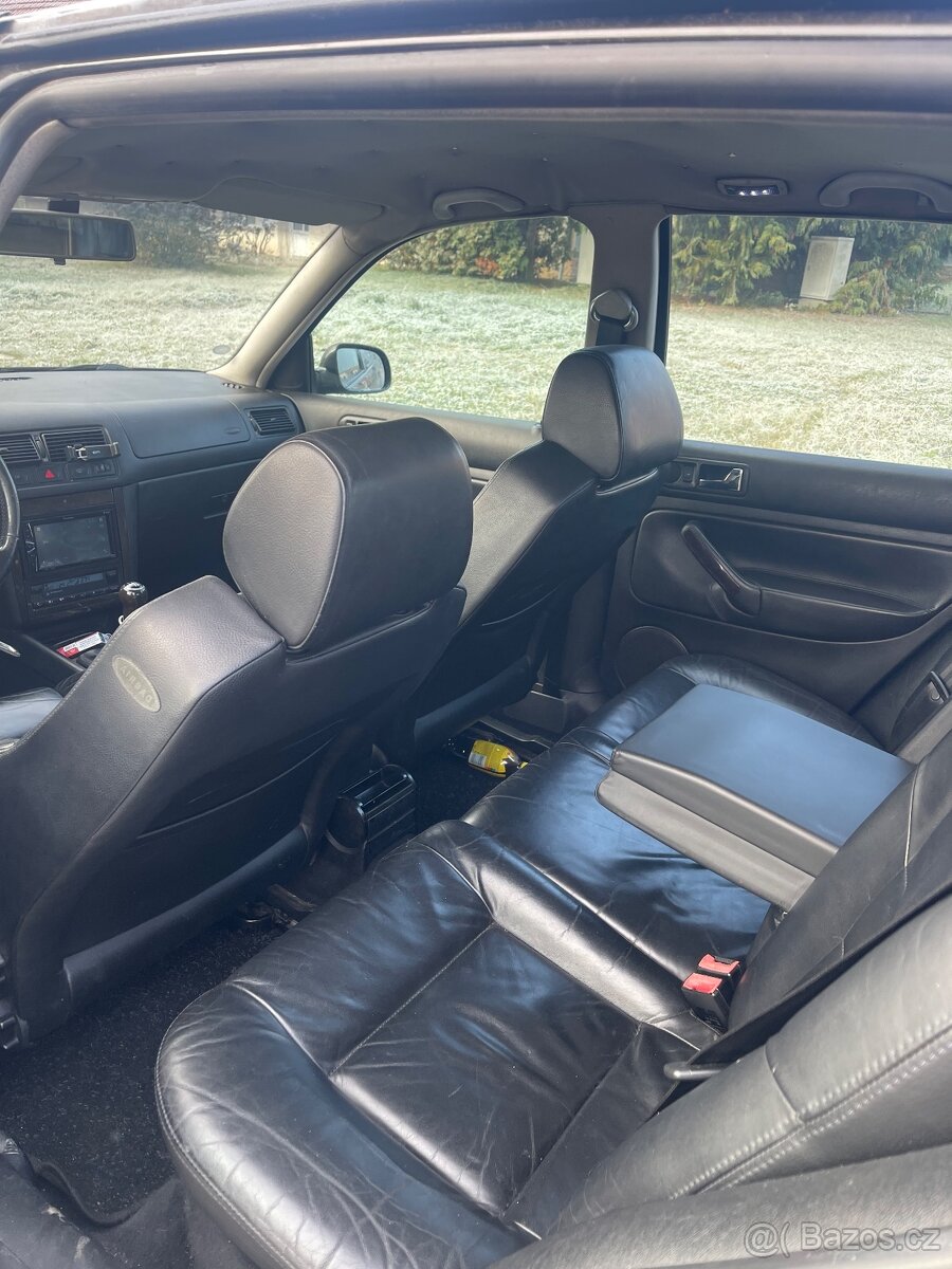 Volkswagen Golf GTI - 5