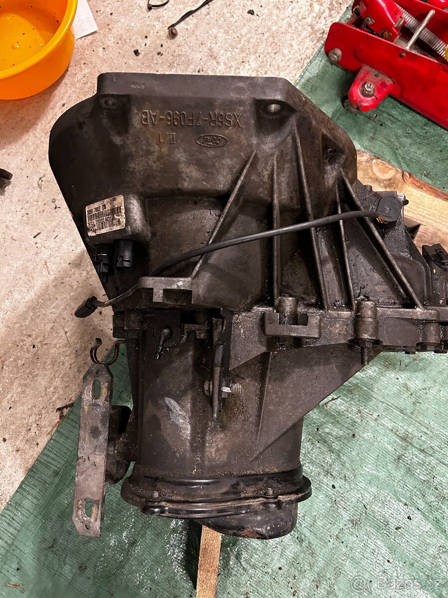 Prodam dily ford streetka - 5