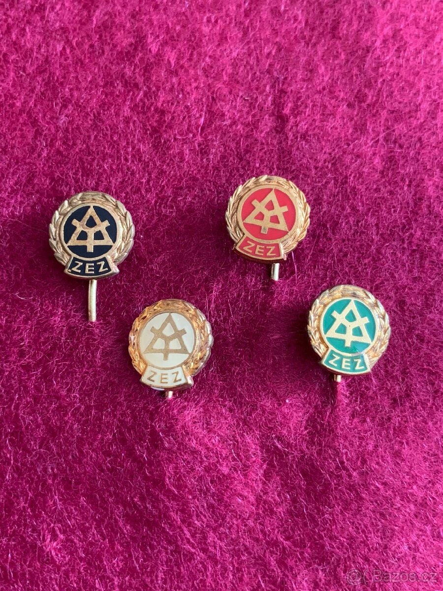 Staré odznaky 2 - 5