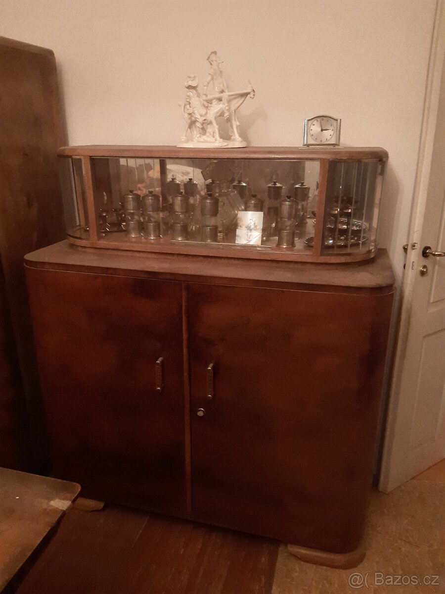 Prodám starožitný nábytek - 5