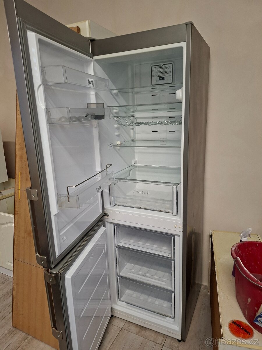 Kombinovana Lednice z mrazakem Bauknecht - 5