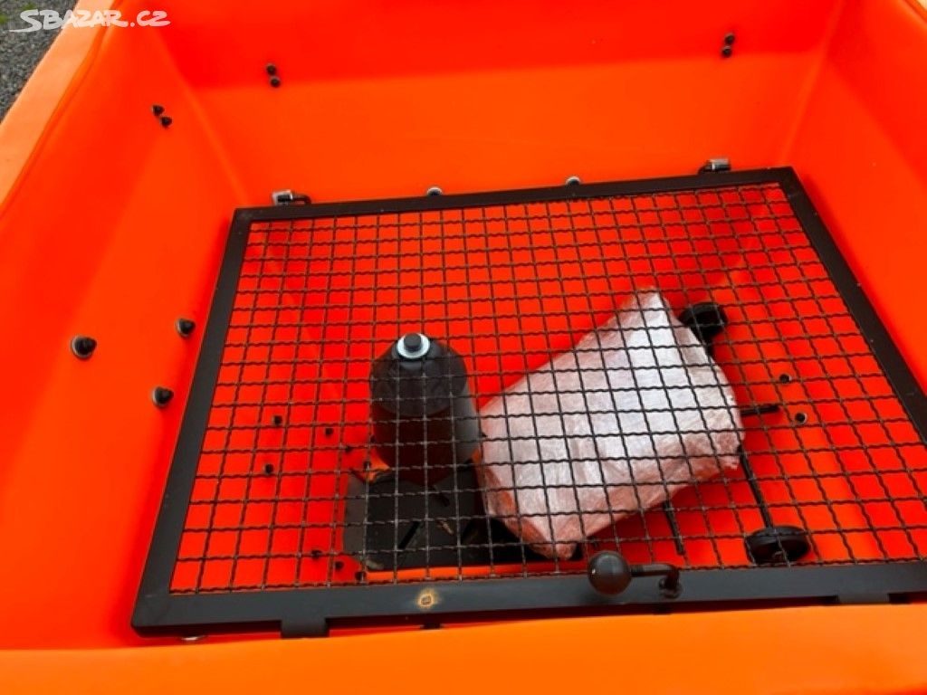 Rozmetadlo komunální 550kg - 5