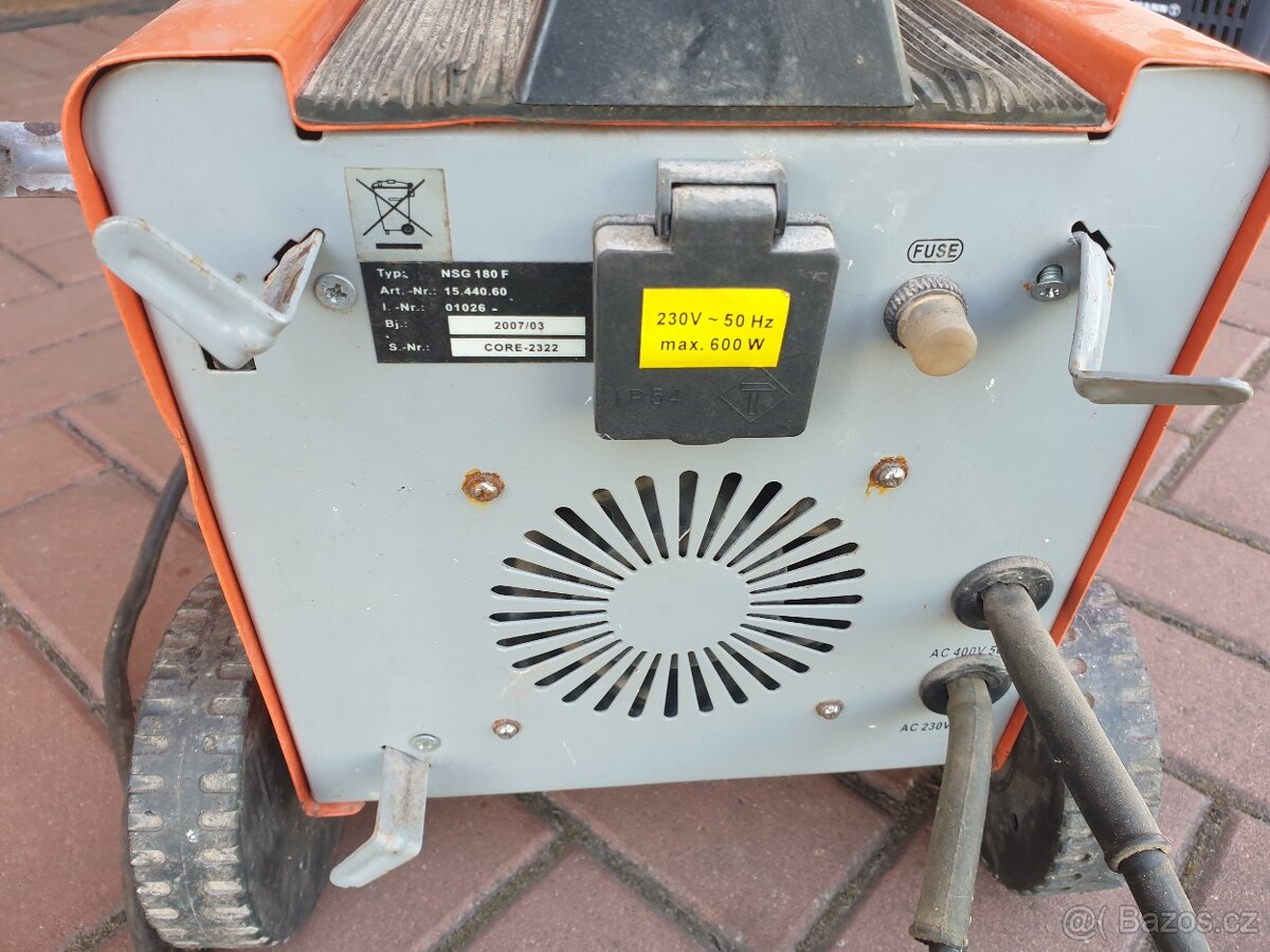 Svářečka einhell NSG 180F - 5