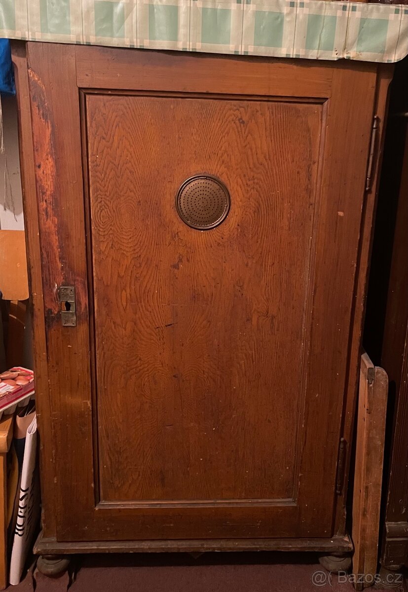 Staré skříně - 5