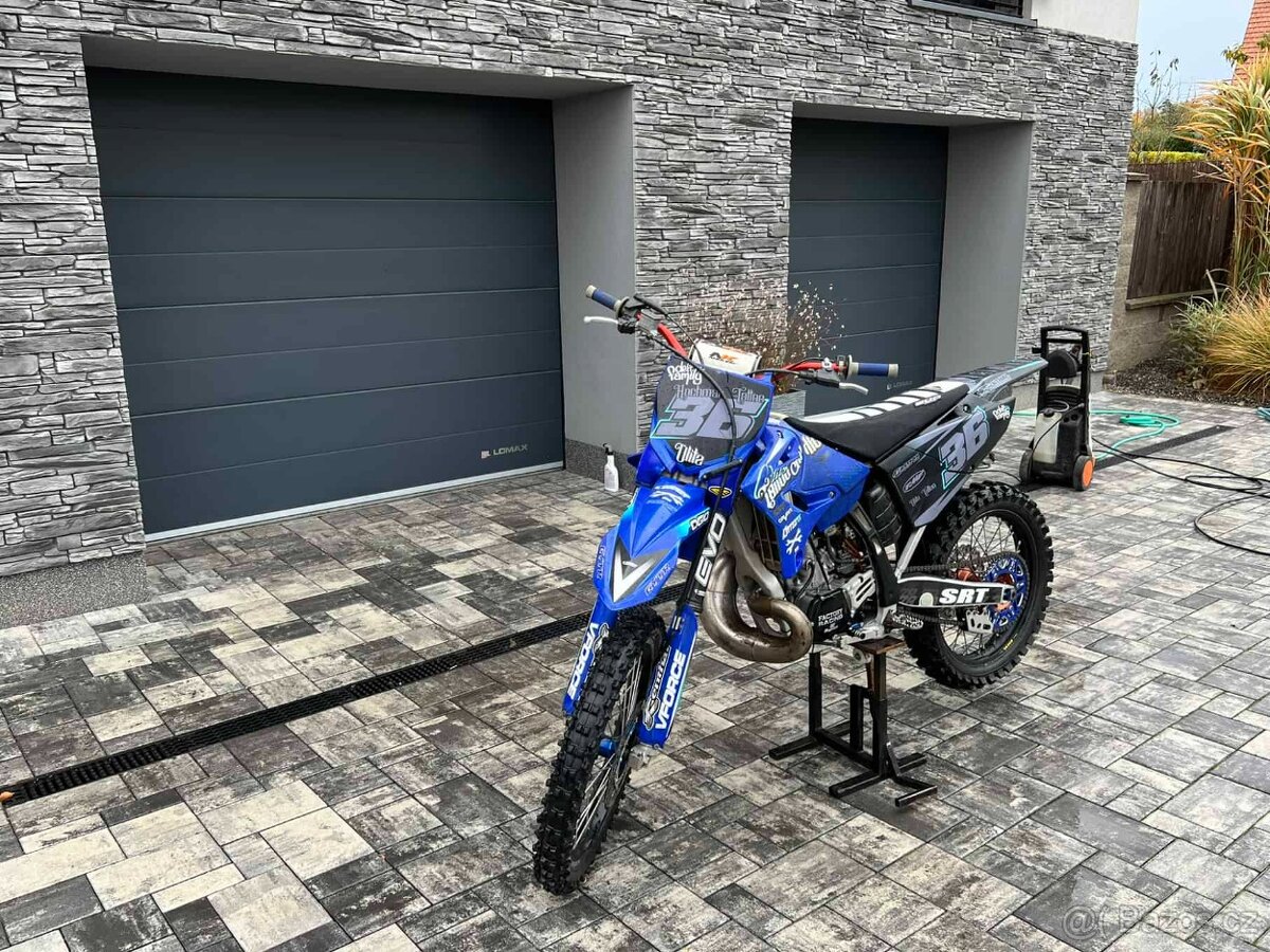 YAMAHA YZ 250