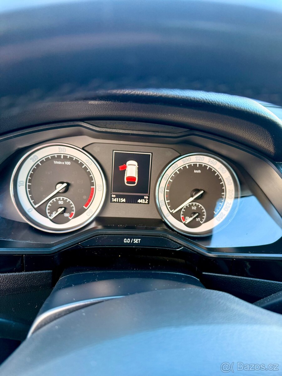 Prodám Škoda SuperB - 5