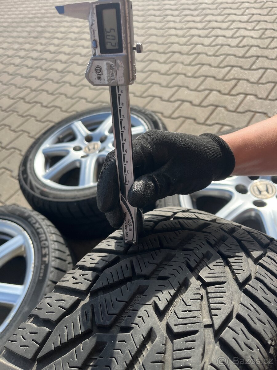 Original 17” kola Honda Civic 8g s pneu 225/45 - 5