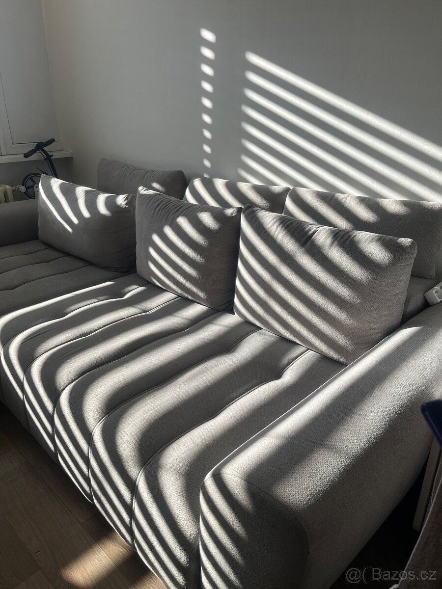 Prodám rozkládací gauč značky Braven - 5