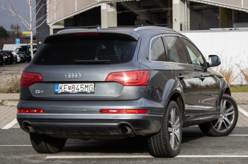 Audi Q7 3.0 TDI quattro Tiptronic S-line (2011) - 5