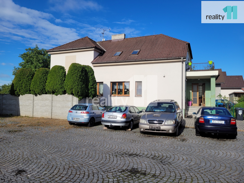 Rezidenčně, výrobně - skladový areál s pozemky 14 680m2, Hra - 5