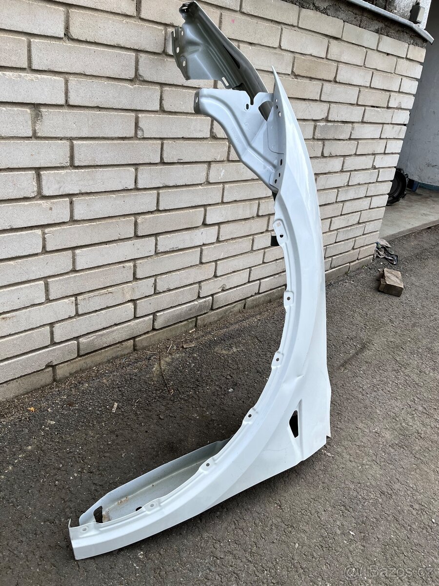 Levý přední blatník Tesla Y - 5