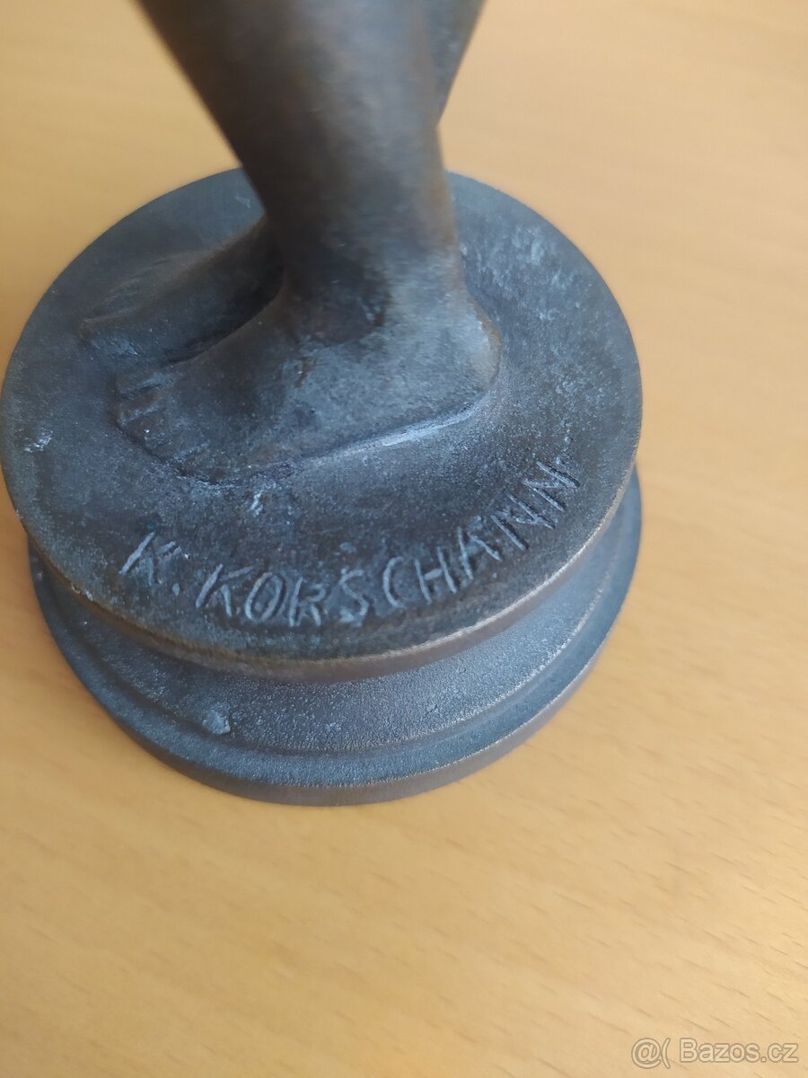 Bronzová soška - 5