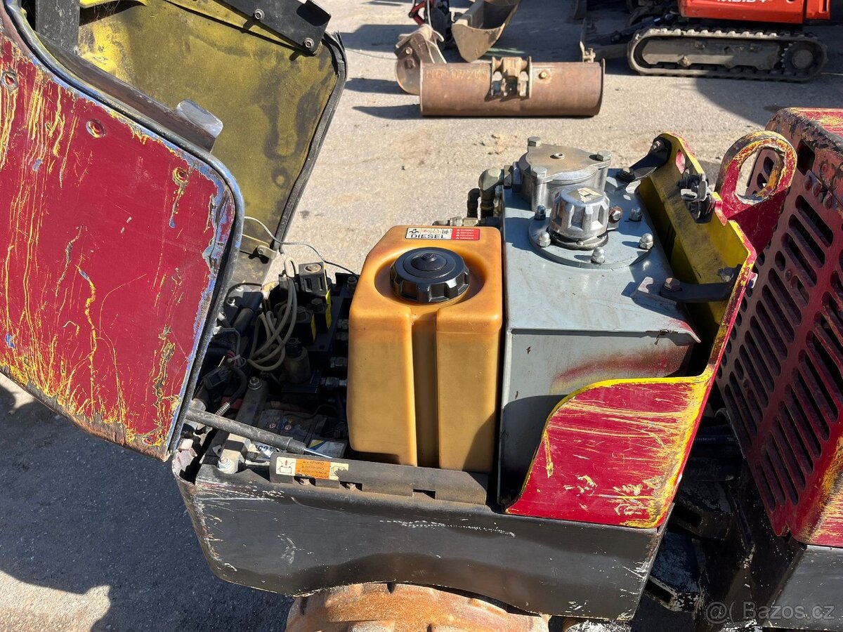 Vibrační ježkový válec RT 82 - 5