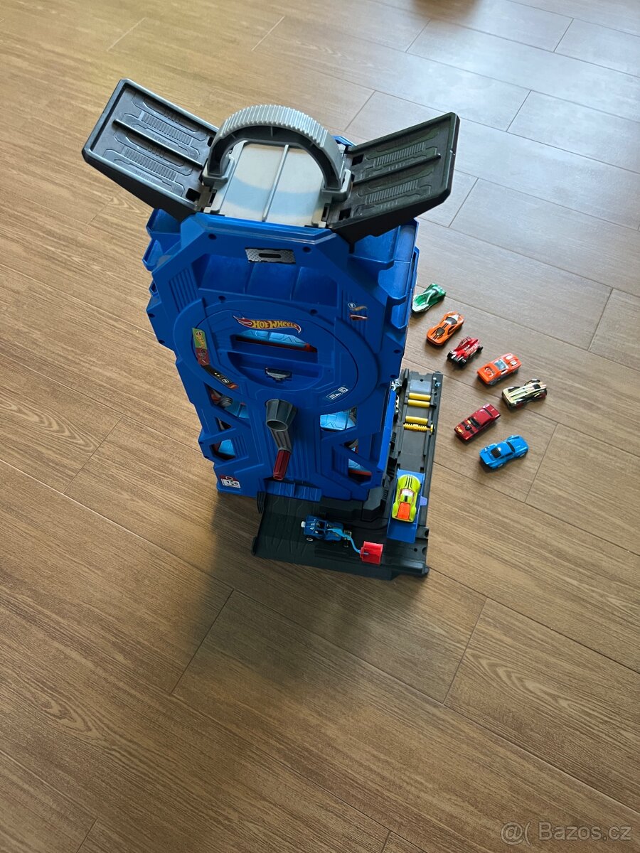 Garáž na autíčka - 5