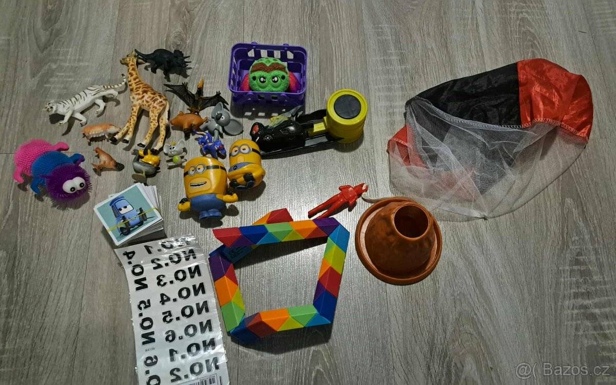 Různé hry, přebytky, hračky - 5