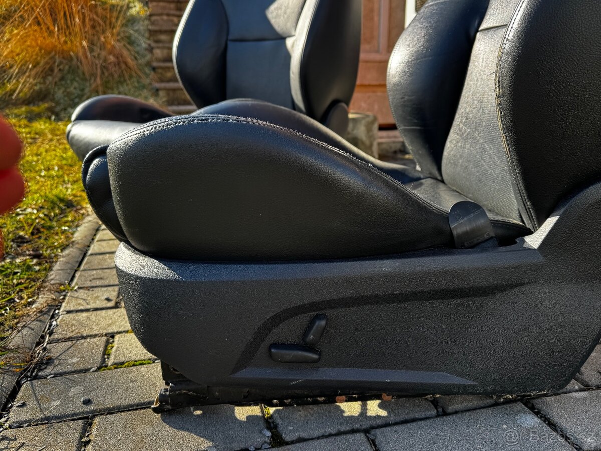 RECARO sedačky - 5