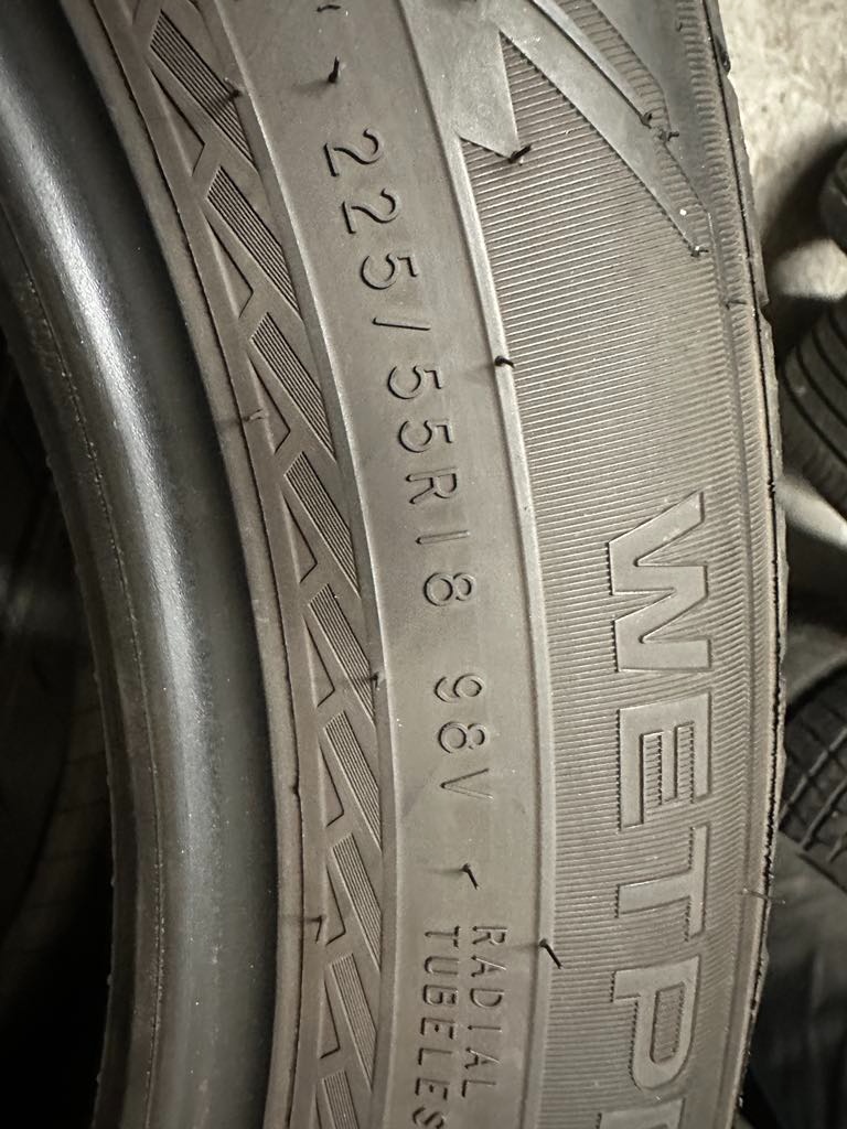 Letni pneu 225/55/18 - 5