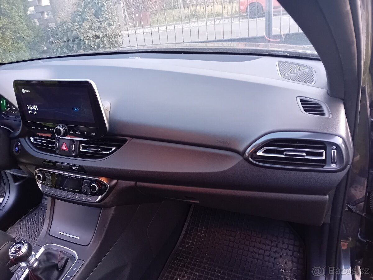 Hyundai i30 combi 48V - 5