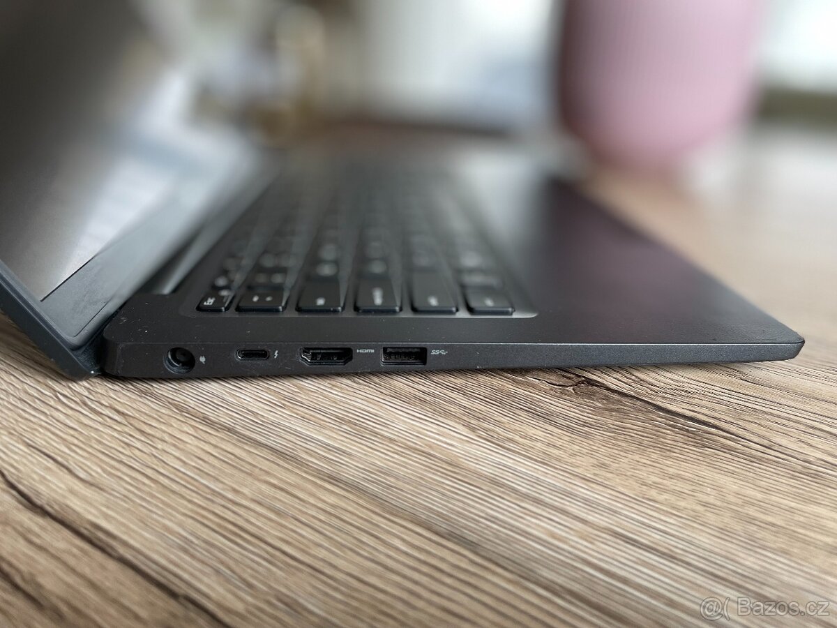 krásný notebook Dell Latitude 7400 - procesor i5 8.gen. - 5