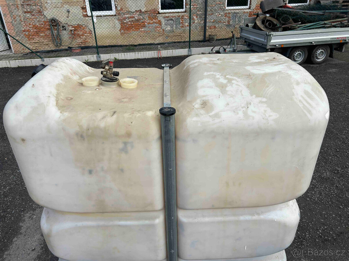 plastová nádrž 1665 Litrů - 5