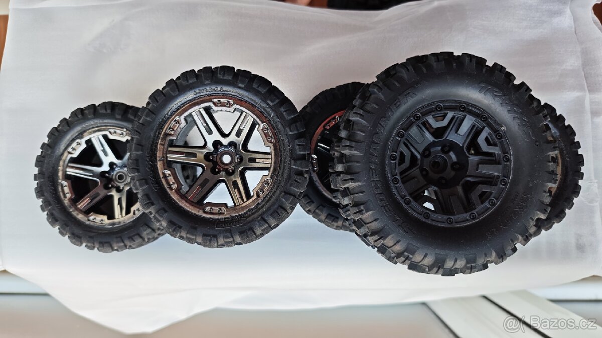 Traxxas kola - 5