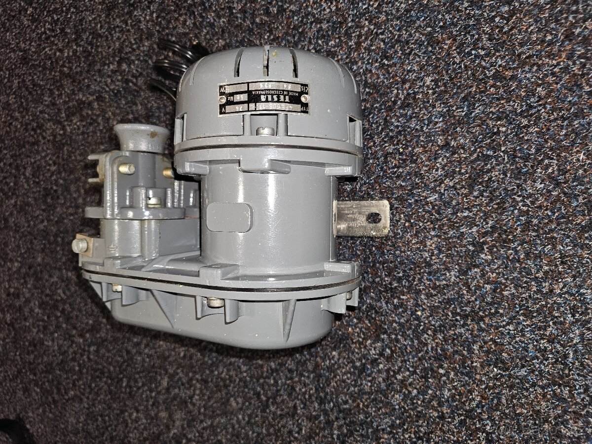 Industriální důlní/školní zvonek TESLA 75V za 1 200,-Kč TOP - 5