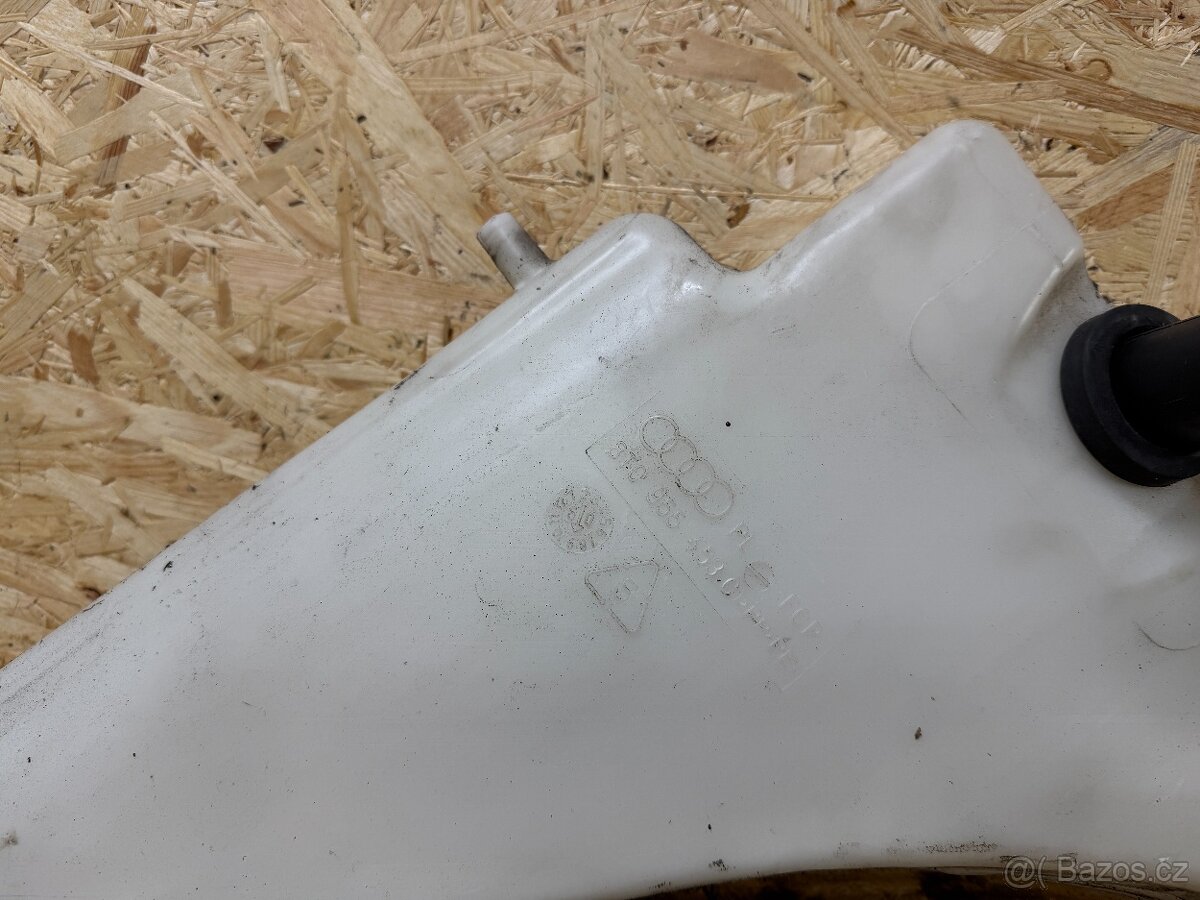 NÁDOBKA OSTŘIKOVAČŮ AUDI A5 8T 8T0955453C - 5