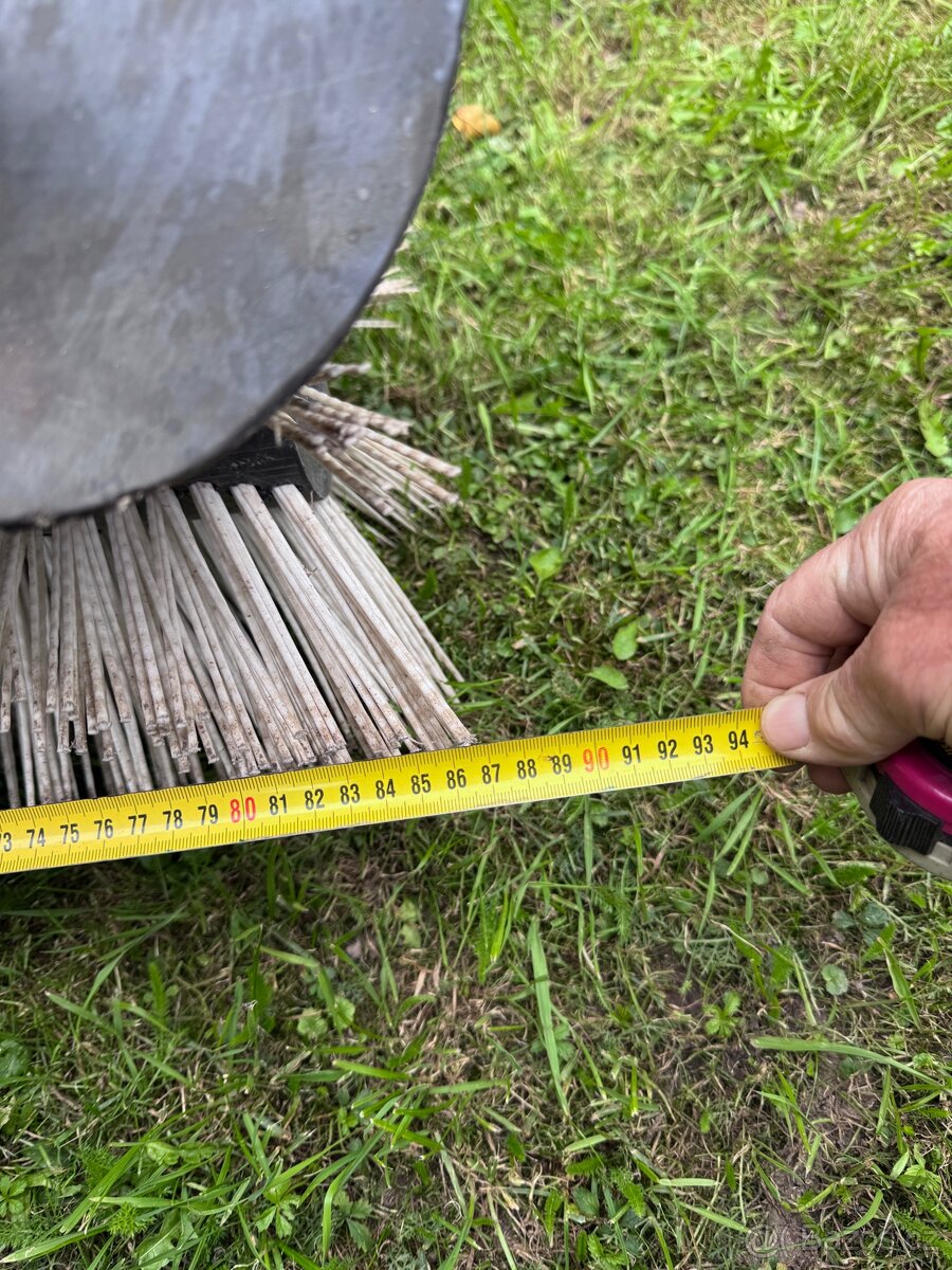 Motorový zametač/smeták - 5