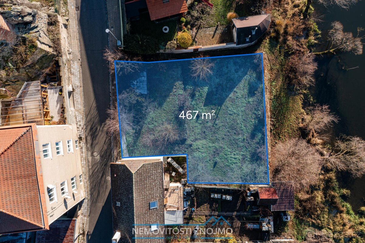 Prodej stavebního pozemku 467m2, TOP výhled na řeku, k.ú. Zn - 5