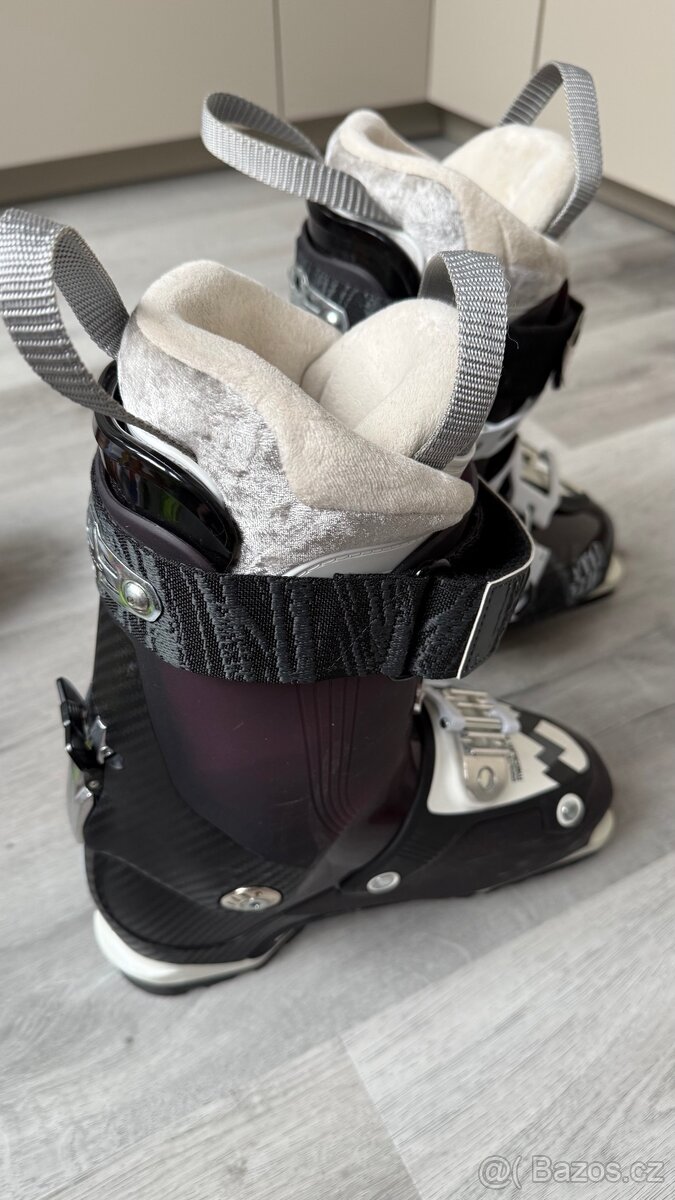 Dámské lyžáky Atomic vel. 24 - 24,5 - 5