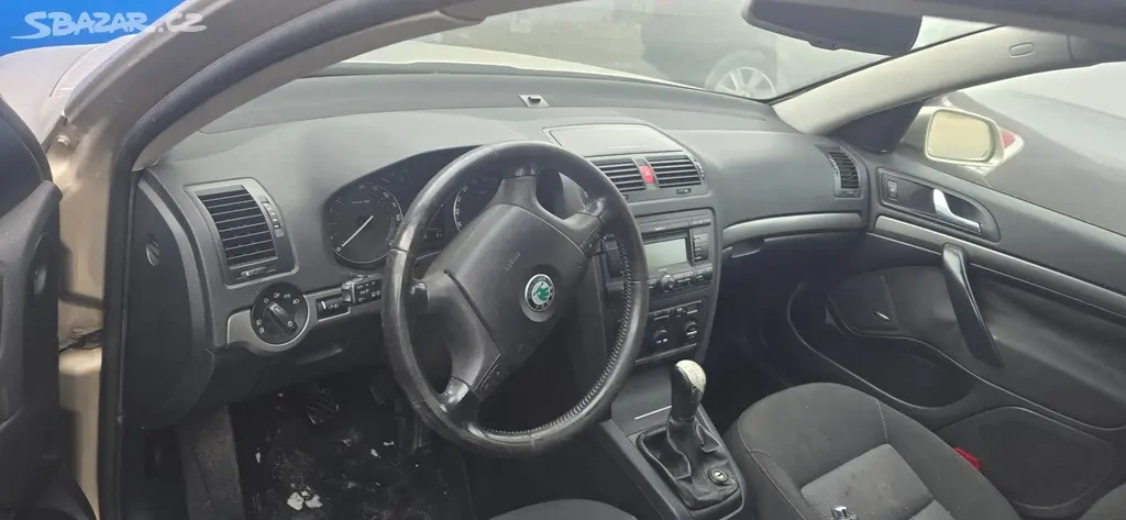 Škoda Octavia 2 sedan TDi - 5