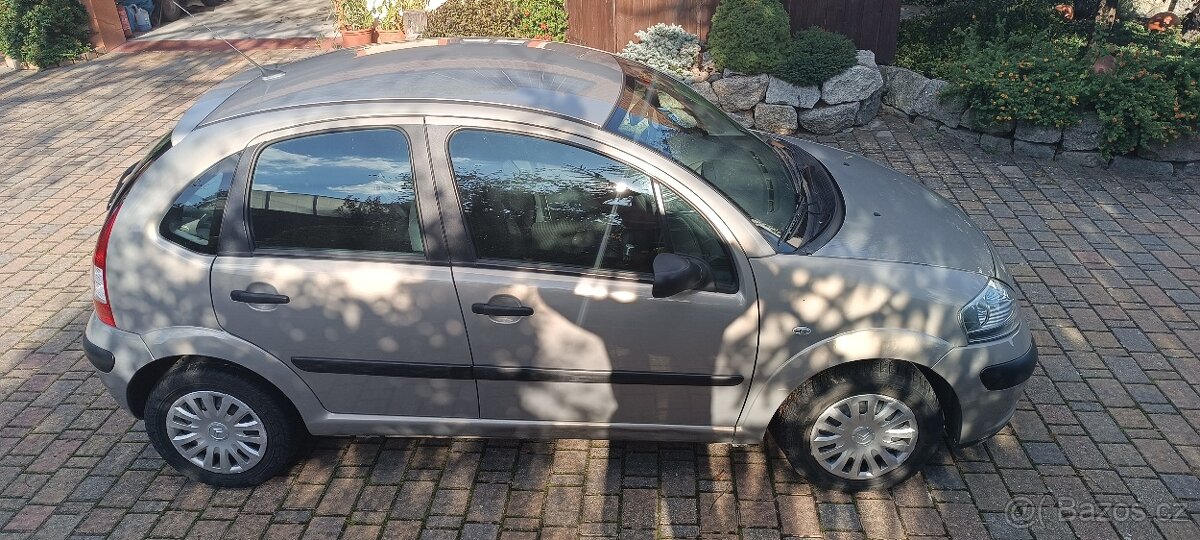 Citroen C3 1.1 r.v.2009 najeto 33 000km - 5