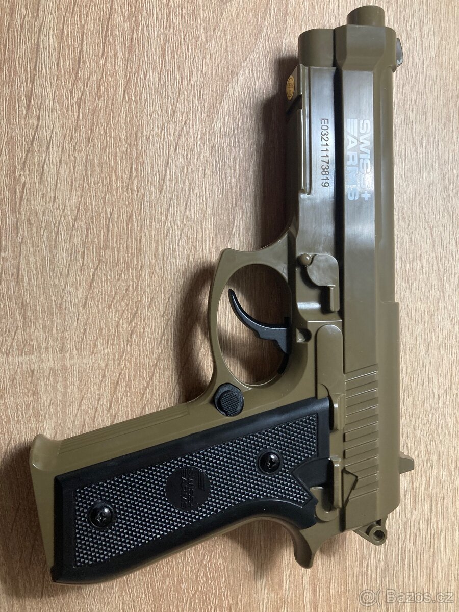 Co2 pištol 4,5mm - 5