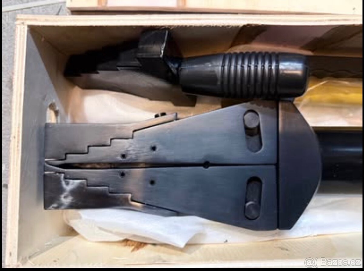 Hydraulický klínový rozpínák přírub HHP-10 - 5