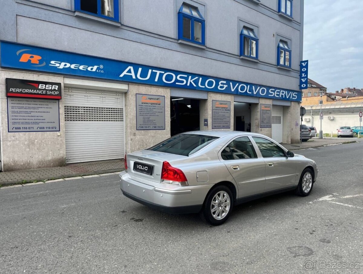 Volvo S60 2.5T 154kW Automat - 5