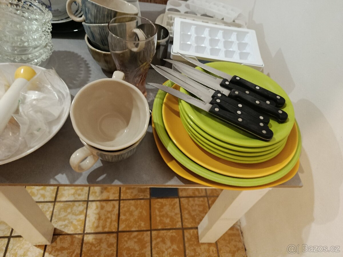 Mix věcí do kuchyně za celkem 80 Kč - 5