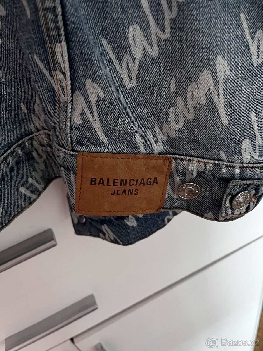 Balenciaga - 5