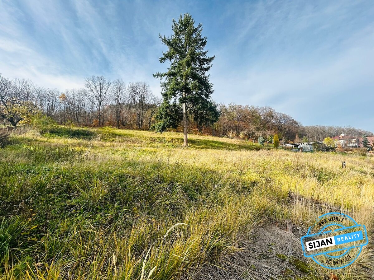 Prodej stavebního pozemku 1 306 m², Krnov, ev.č. 00631 - 5